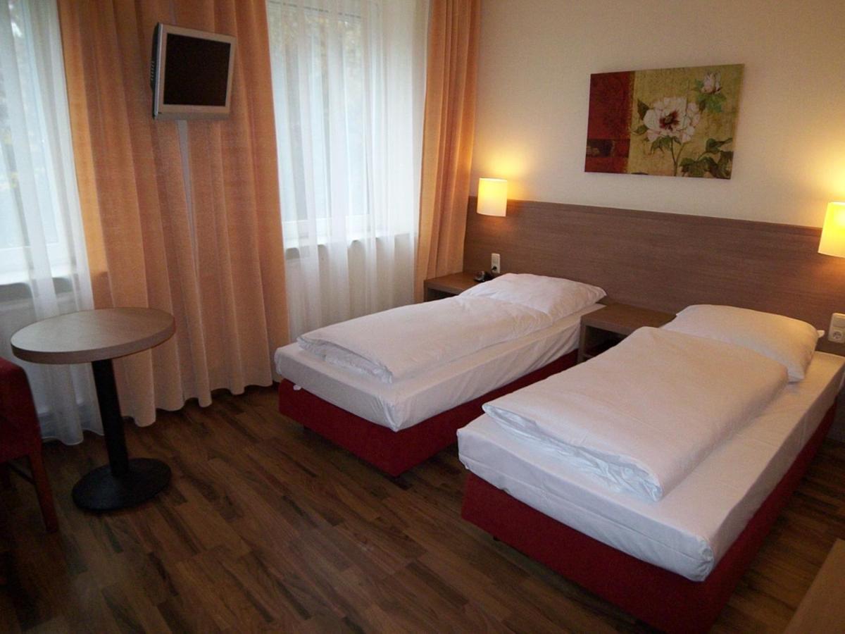 Hotel Marienthal Garni Hamburg-Harburg Exteriör bild
